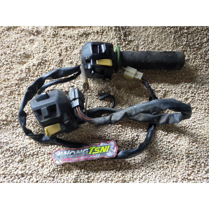 Jual holder atau saklar kanan kiri Megapro Primus atau mp Primus ori ...