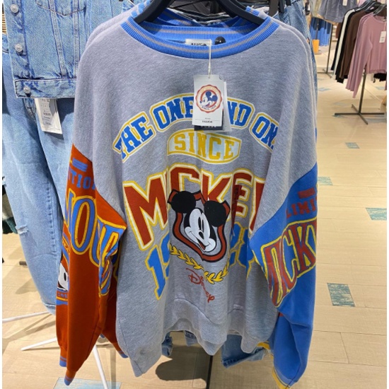 Pull and bear outlet mickey mouse sweatshirt