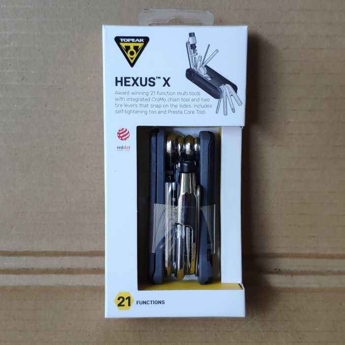 thumbnail image 2 of Topeak Hexus X 21-Function Bicycle Multi-Tool – Includes Chain Tool, Torx, Tire Levers 2 of 3