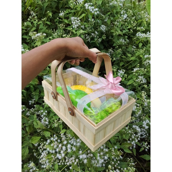 Jual kotak seserahan premium uniq wadah roti kue Keranjang Hampers ...