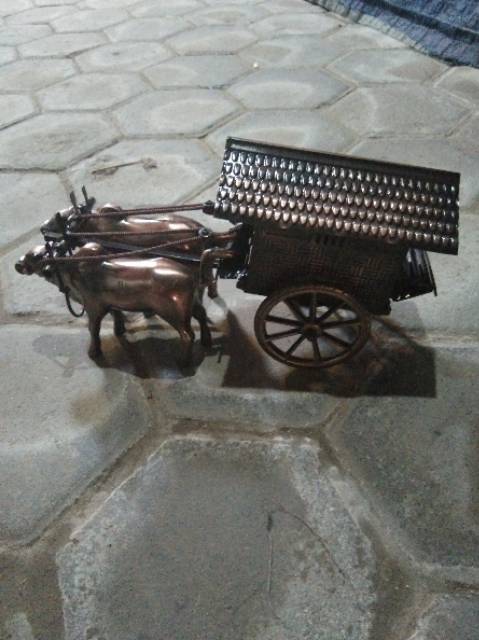 Jual MINIATUR CIKAR SAPI DELMAN SAPI BAHAN BESI - PAJANGAN | Shopee ...