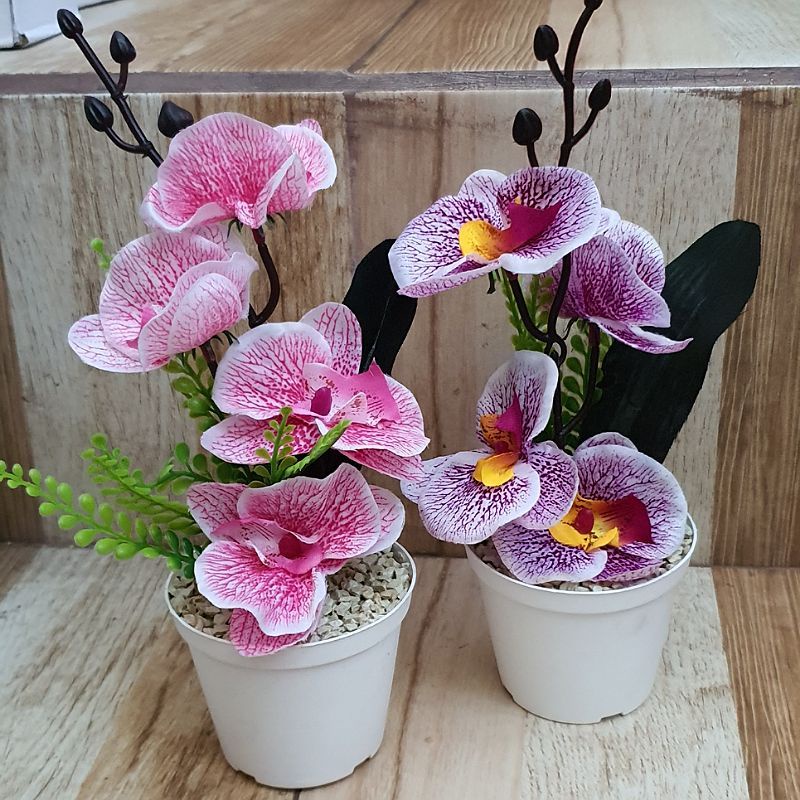 Bunga Anggrek + Pot ( Vas Set ) / Bunga Artificial