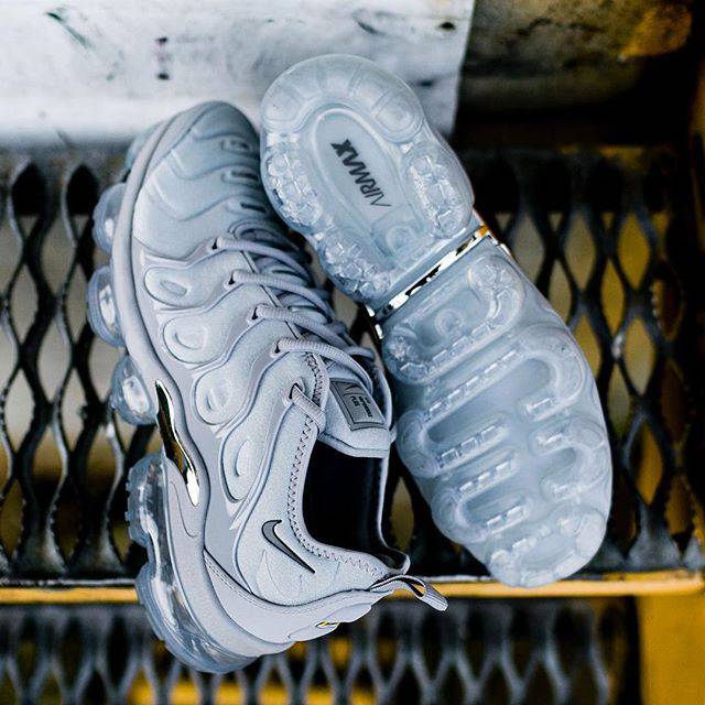 Sepatu Nike Air Vapormax LV Supreme New Premium Lengkap Sneakers Branded  Murah di Jakarta Selatan 