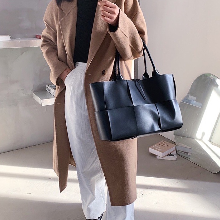 Jual NAUI STUDIO NARA Tote Bag Shopee Indonesia