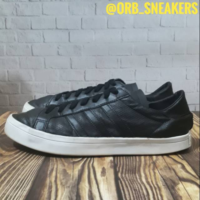 Adidas court vantage leather online