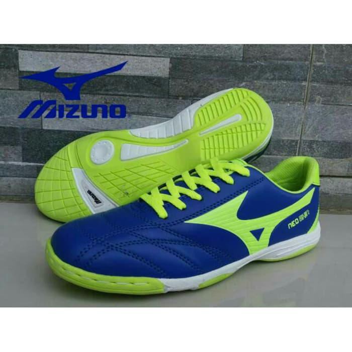 Sepatu futsal mizuno clearance biru