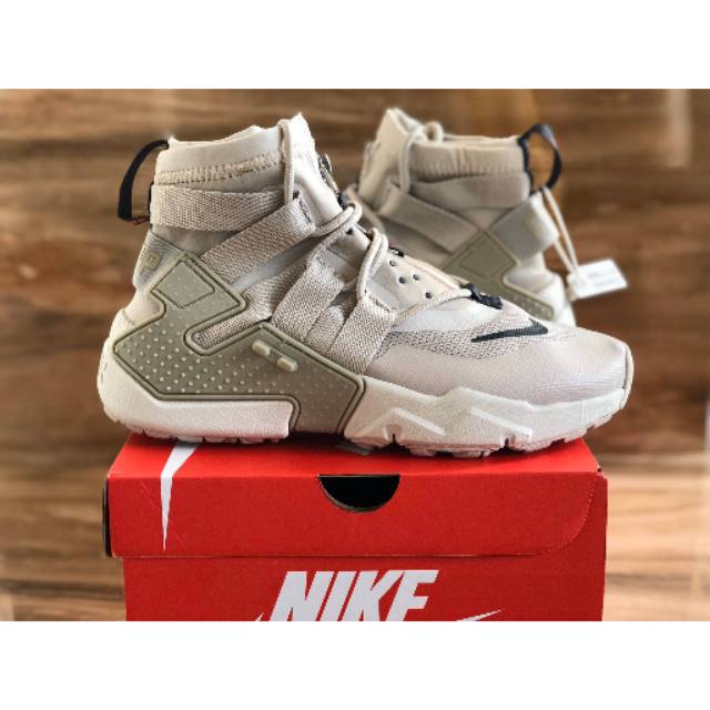 Huarache gripp beige deals
