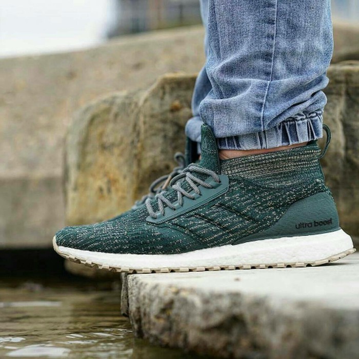 Ultra boost 2025 atr green night