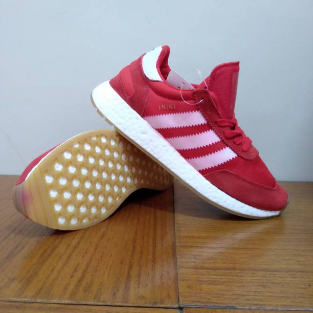 Harga store adidas iniki