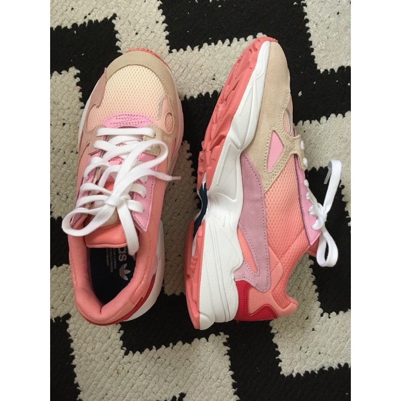 Jual adidas falcon pink Harga Terbaik u0026 Termurah September 2023 | Shopee  Indonesia