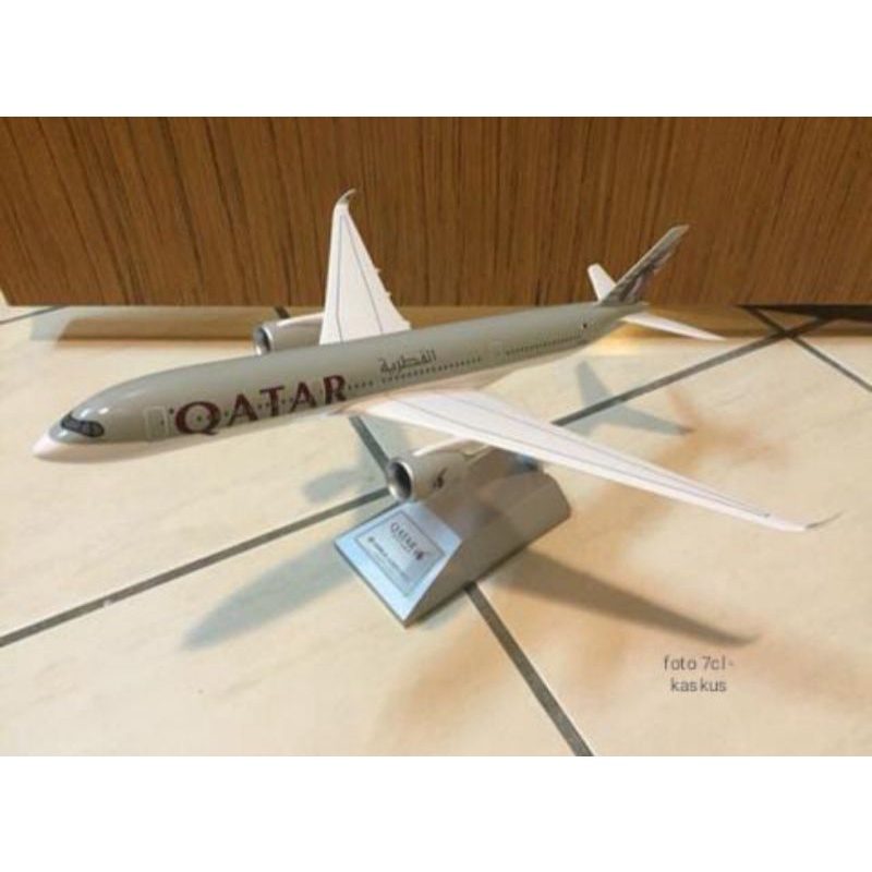 1/200 カタール航空 A350デスクトップモデル（1/200 カタール