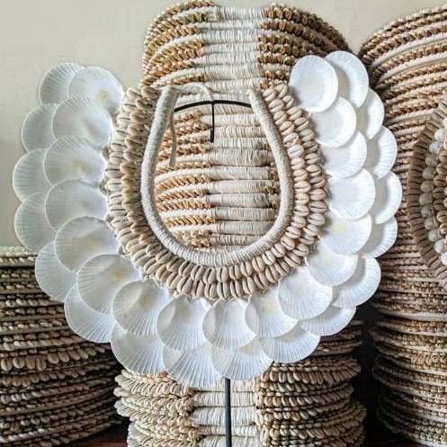 Jual cermin/wall dekor, hiasan rajut kerang bali, kalung papua kerang