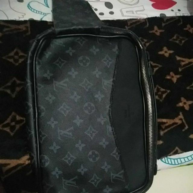 TAS PUNGGUNG MERK LV – TasBatam168