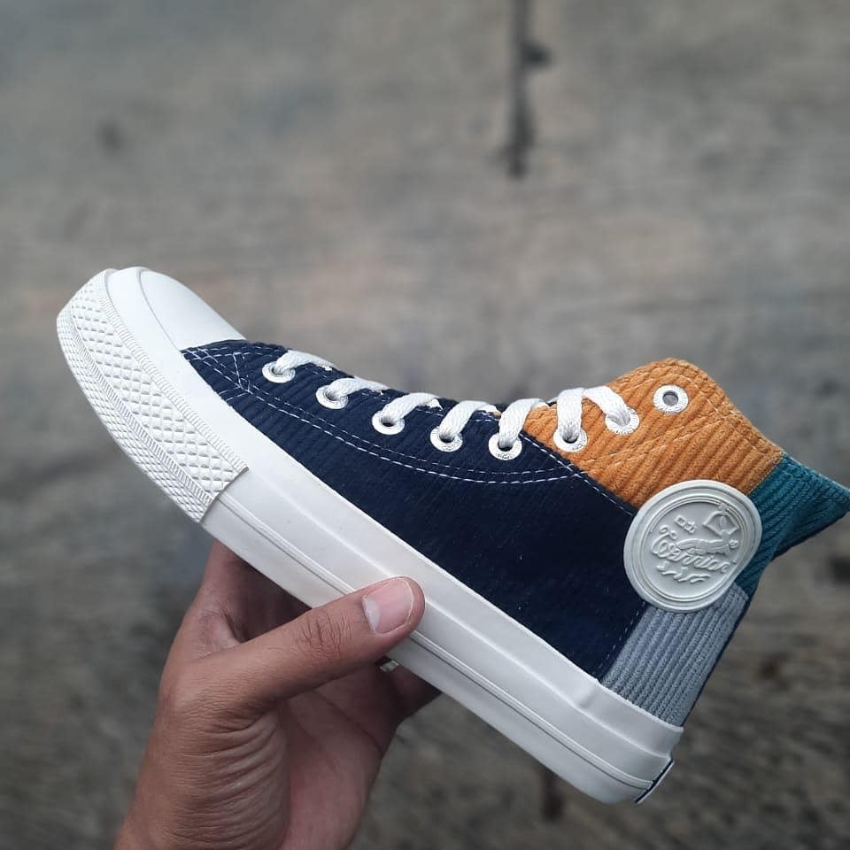 Jual Sepatu WARRIOR RAINBOW HIGH NAVY-GREY ORIGINAL 100% LIMITED ...
