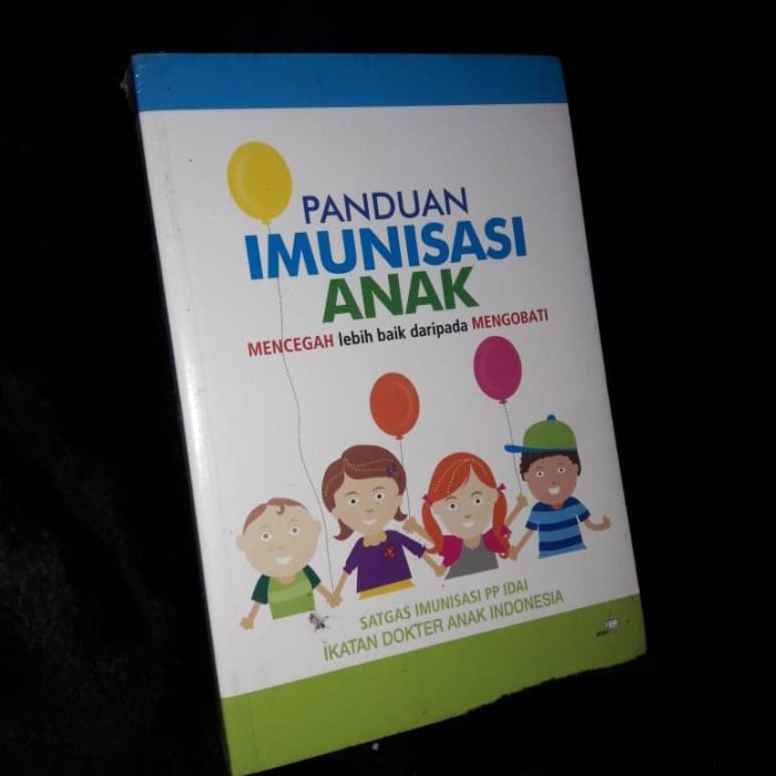 Jual Tua-orang-bimbingan-buku- Panduan Imunisasi Anak. Buku Original ...