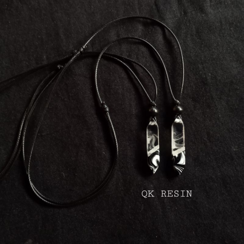 Jual Glow In The Dark Couple Kalung Resin Kekinian Cowok Cewek