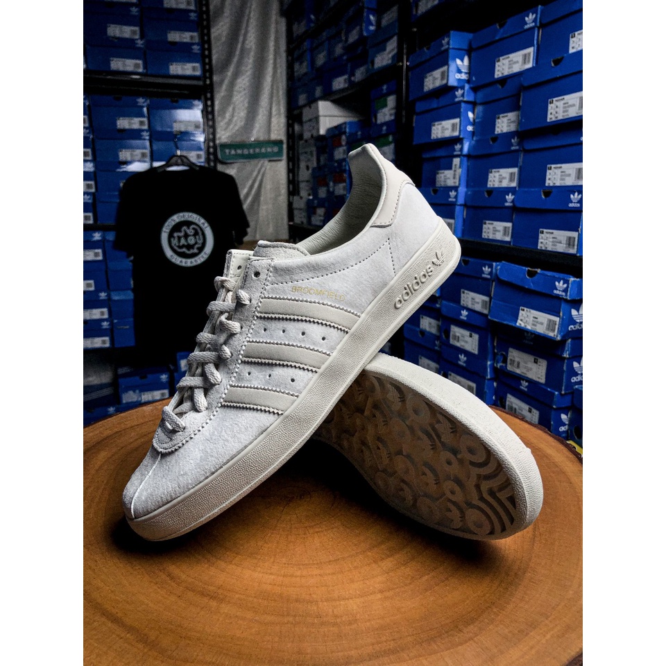 Jual SEPATU ORIGINAL ADIDAS BROOMFIELD COKLAT CARGO PUTIH