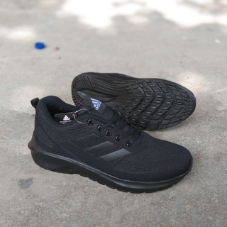 Foto sepatu adidas warna hitam outlet putih