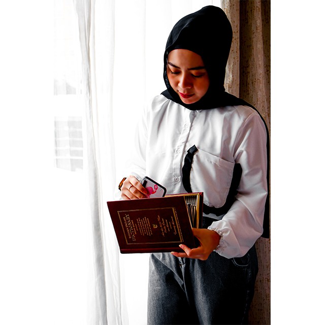 Kate spade best sale dictionary clutch