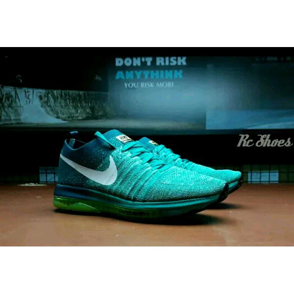 Sepatu running 2024 nike original