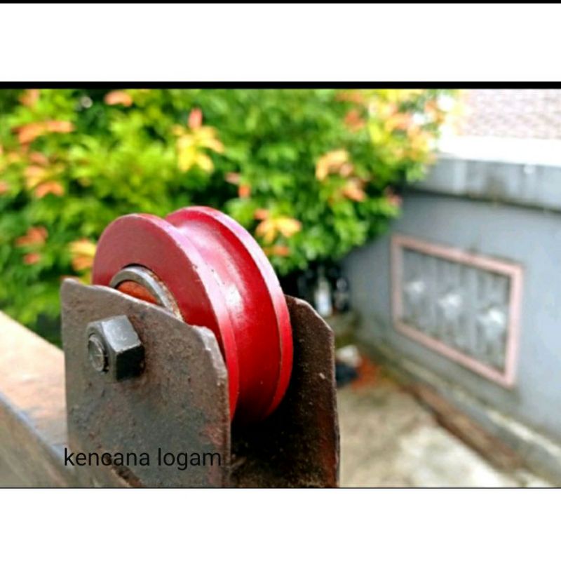 Jual Roda besi cor ukuran 8 diameter 7,5 cm roda tanpa casing untuk ...
