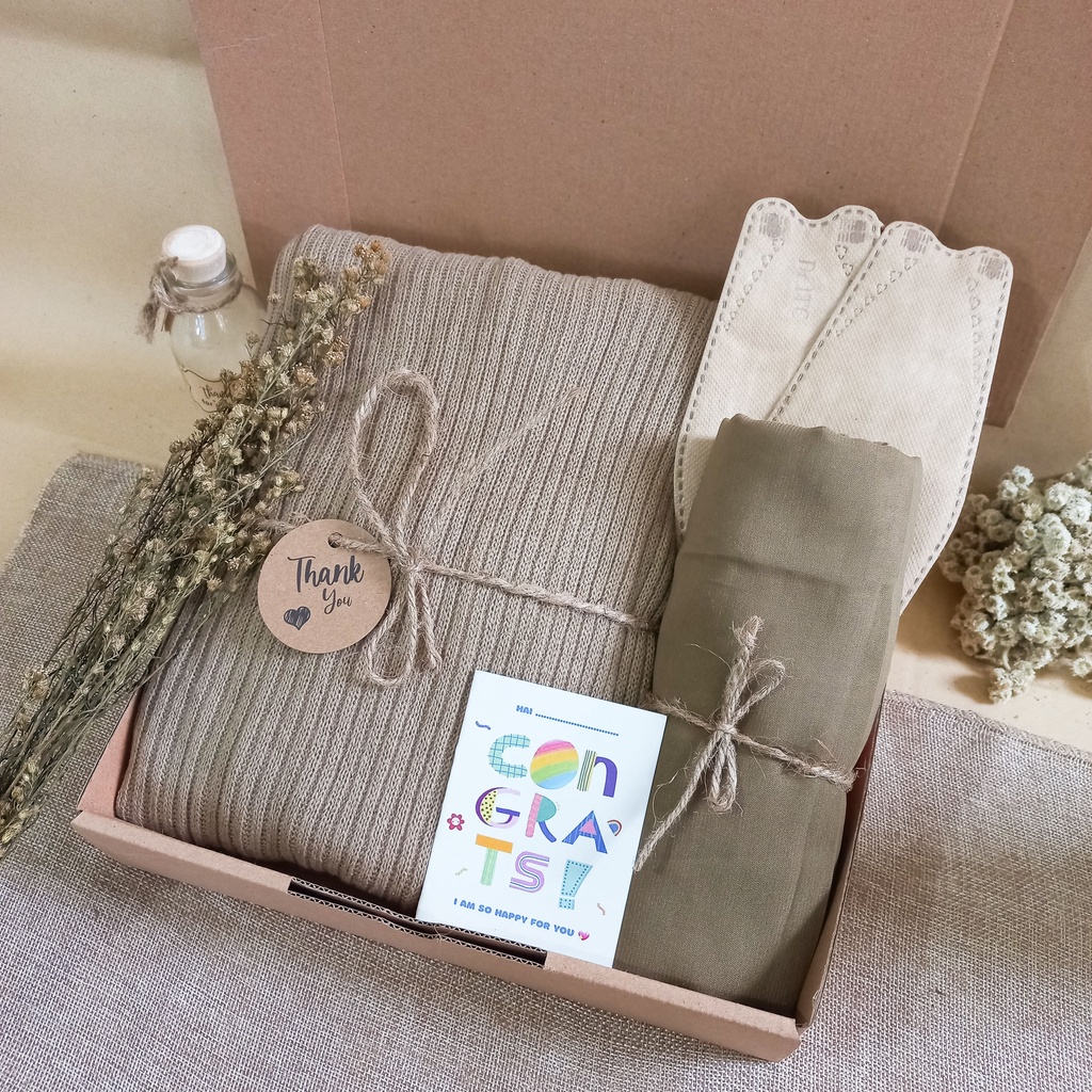 Jual GIFT BOX SWEATER CARDIGAN RAJUT/ KADO ULANG TAHUN / KADO WISUDA ...