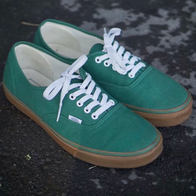 Vans authentic shop gum sole green