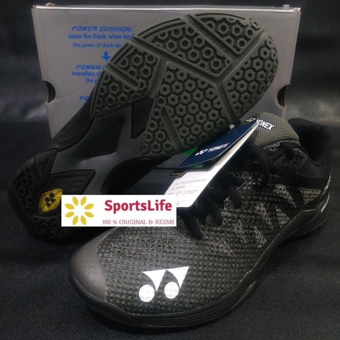 Sepatu yonex aerus 3 on sale black