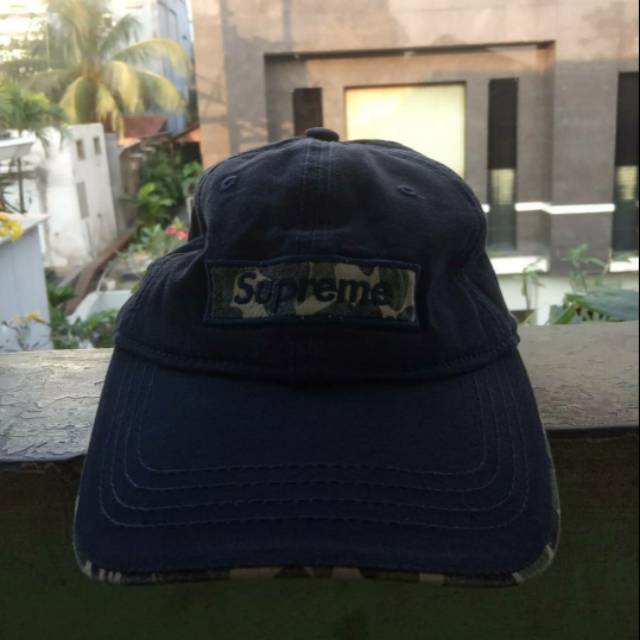 Topi supreme 2025 x bape original