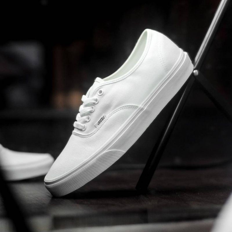 Jual Vans Authentic Classic True White (ORIGINAL 100%) | Shopee Indonesia