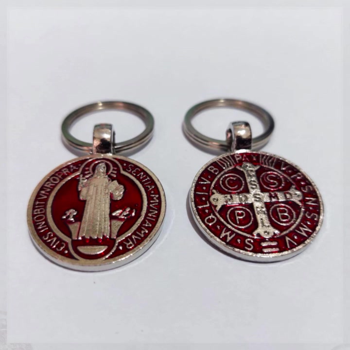 Gantungan Kunci Medali Benediktus Katolik Perlindungan Proteksi 2