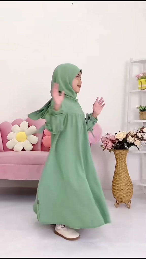 Baju Gamis Abaya Anak Perempuan Sakura 2-16 Tahun Crinkle Airflow Dress Setelan - foto 2