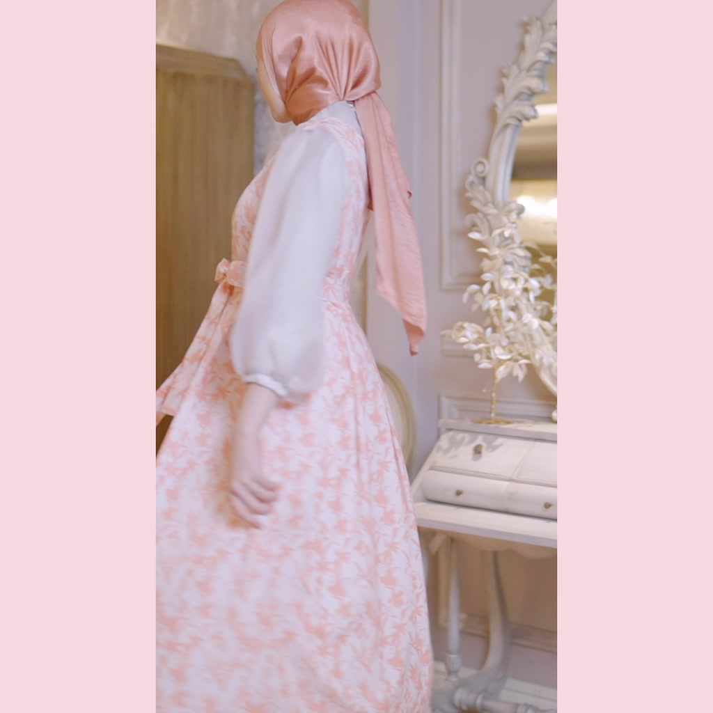 HijabChic x Sabrina Sosiawan Blushing Peach Set