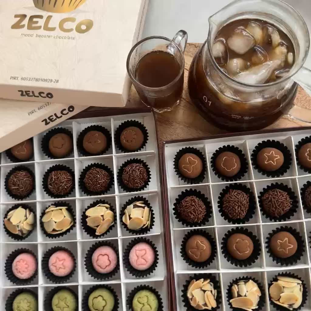 Jual Zelco- Paket 2 Box Coklat Premium Ball Mix Matcha Strawberry & Mix ...