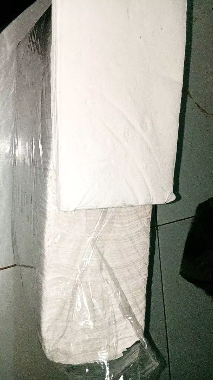 Detail Lembaran Tisu 2 Ply yang Tebal dan Tidak Mudah Hancur