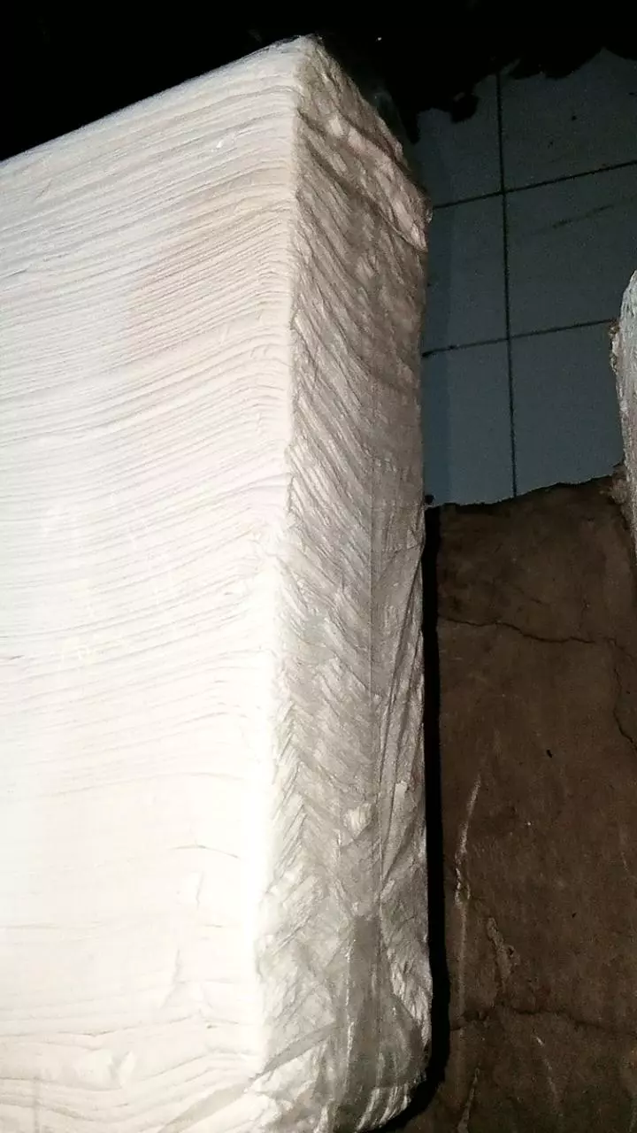 Pengisian Ulang Tisu Kiloan ke Tempat Tisu Akrilik dan Kayu Estetik