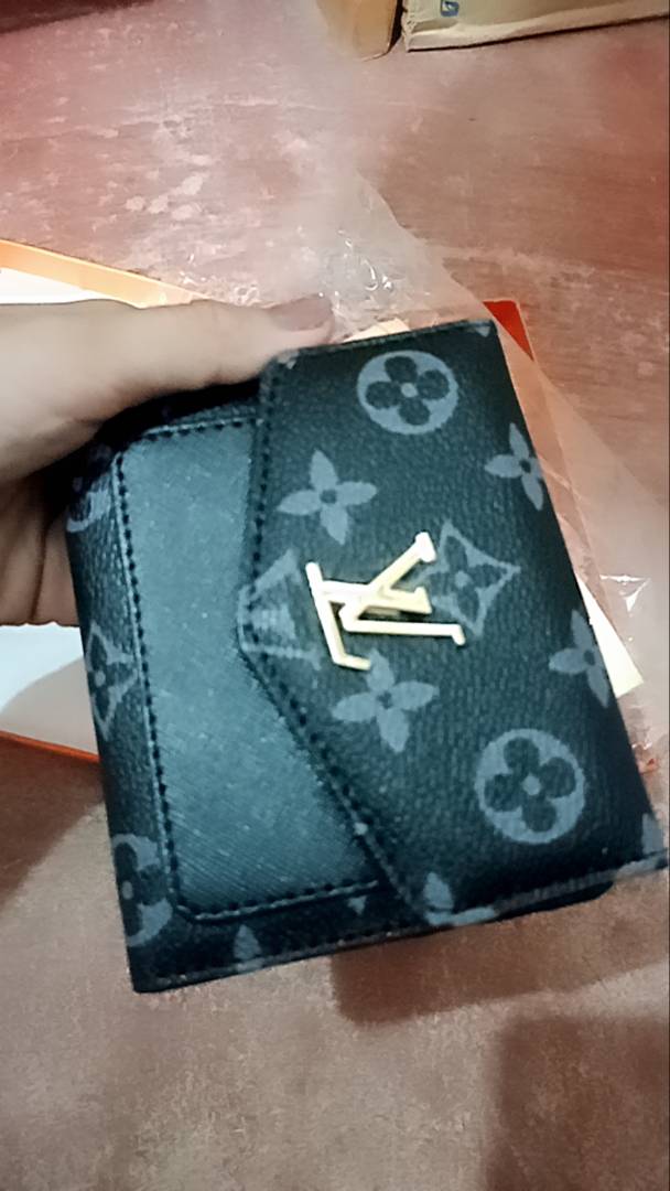 DOMPET MINI LIPAT LV FREE BOX