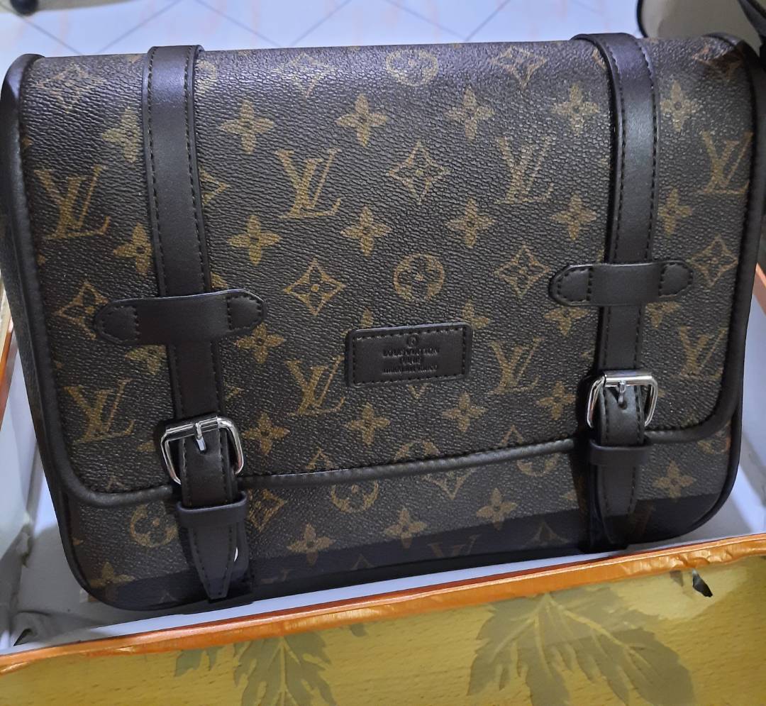 Jual tas selempang pria LV avenue free box import tas slempang