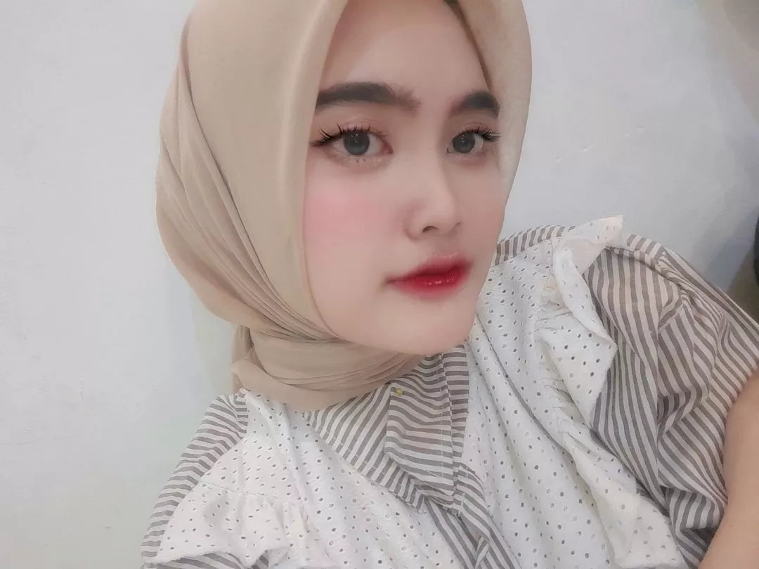 Pengujian cengkeraman ciput inner turki rayon saat kepala digerakkan aktif