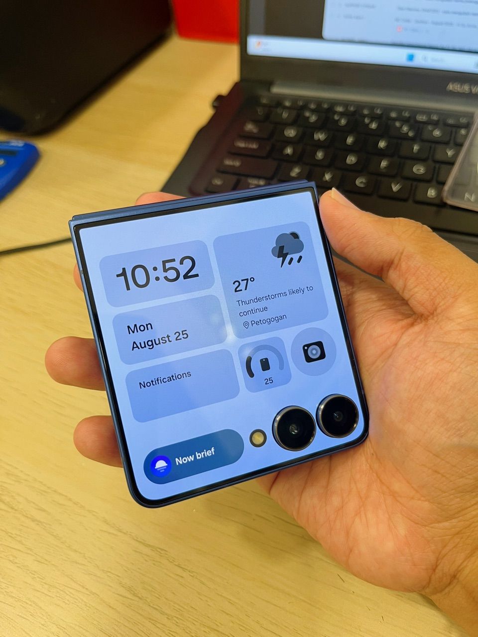 Review dari cliefbenyal