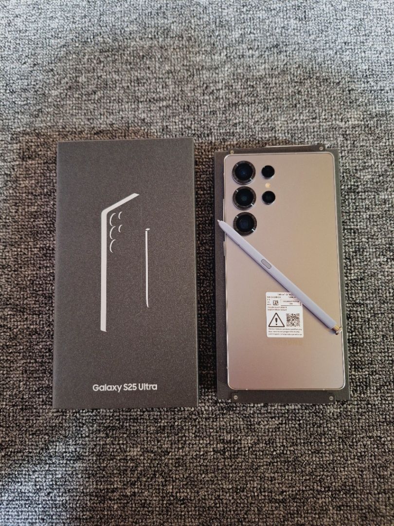 Review dari dhanyripcurl