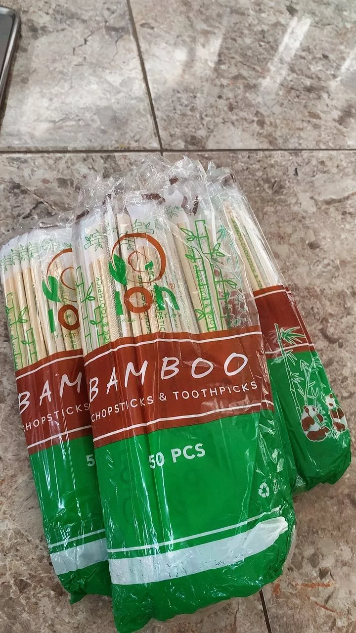 Aplikasi Sumpit Bambu Ion untuk Makanan Berkuah Panas Ramen dan Dimsum