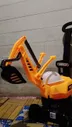 Jasa Lelang Jual Excavator Berbagai Merek Surabaya