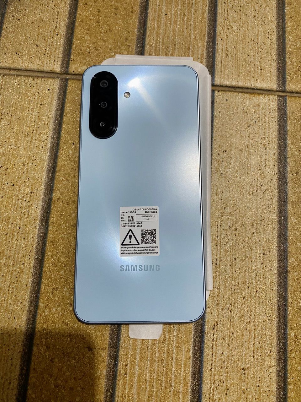 Review dari nining_naura