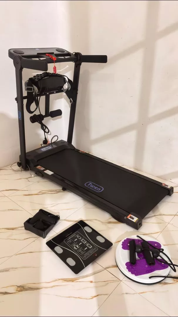 Foto review agushelmi825