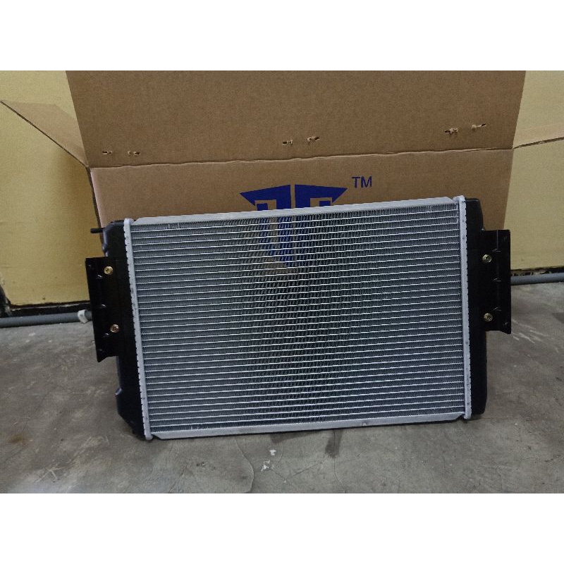 Jual Radiator carry Futura 1500 cc injeksi Injektion merk Trivindo ...