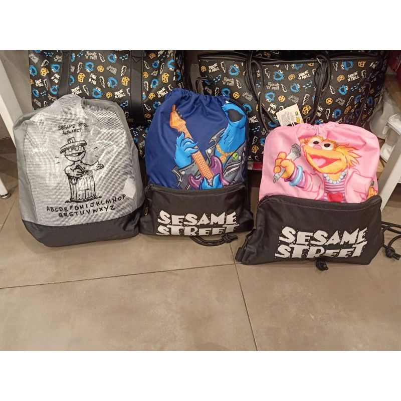 Miniso Tas Serut String Bag Sesame Street PROMO