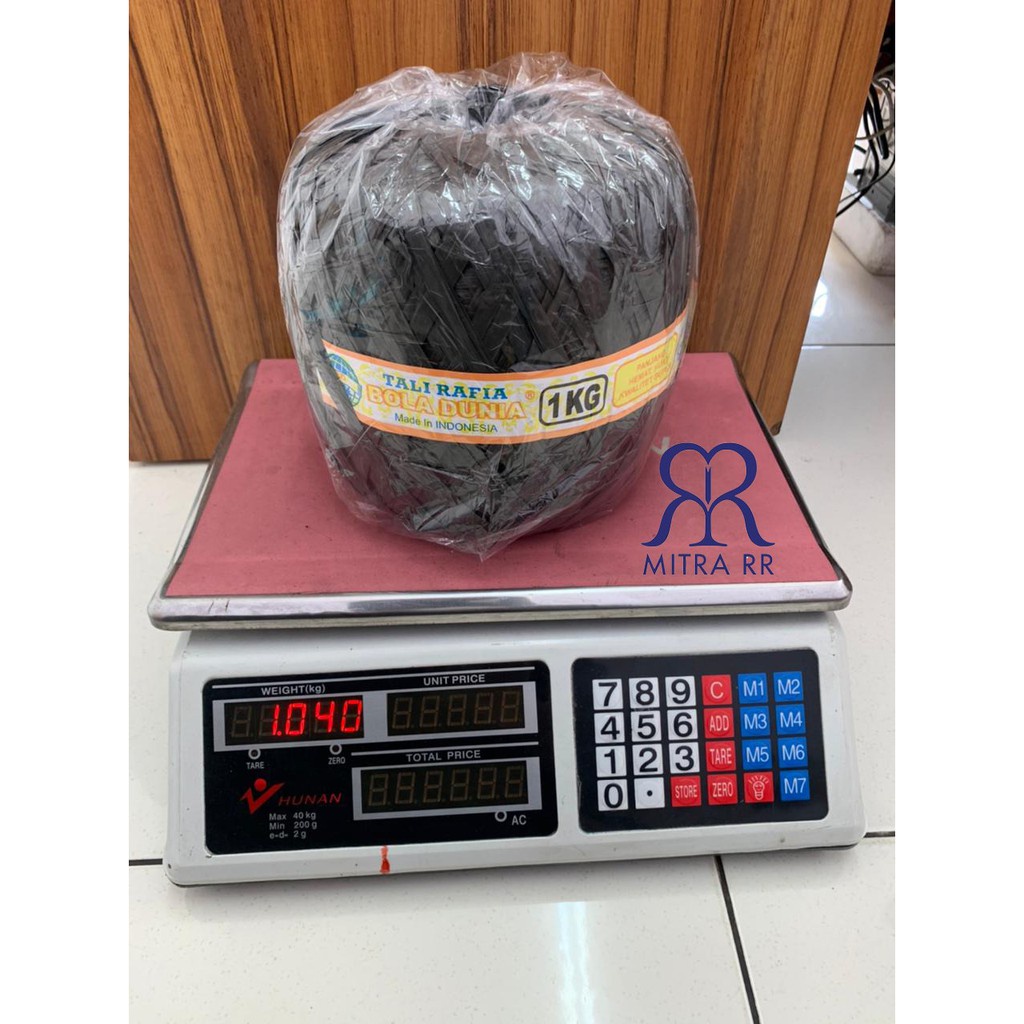 Jual Tali Rafia Hitam Tebal dan Anti Putus Roll 1kg full Tali Plastik ...