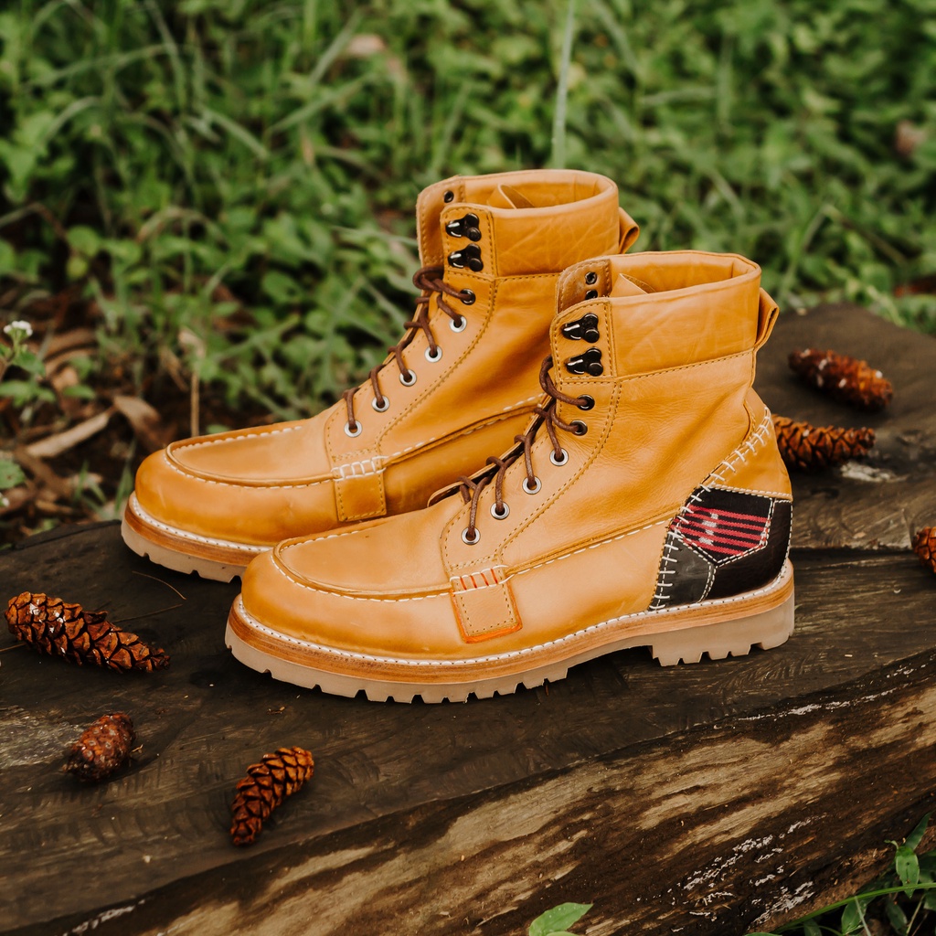 Jual Sepatu Kulit Asli - Mamba Boots Tan by Akar NFYR | Shopee Indonesia