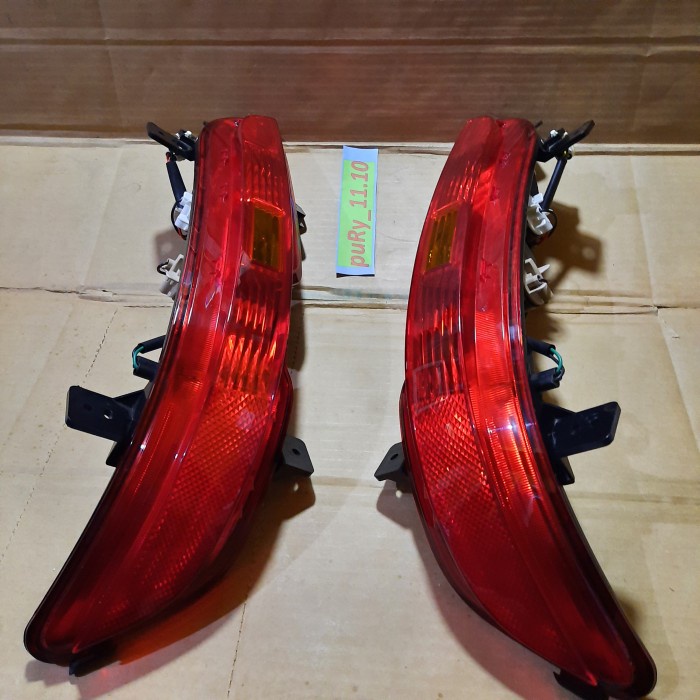 Jual Lampu Reflektor Mata Kucing Bumper Bemper Belakang Wuling Cortez Ori Shopee Indonesia